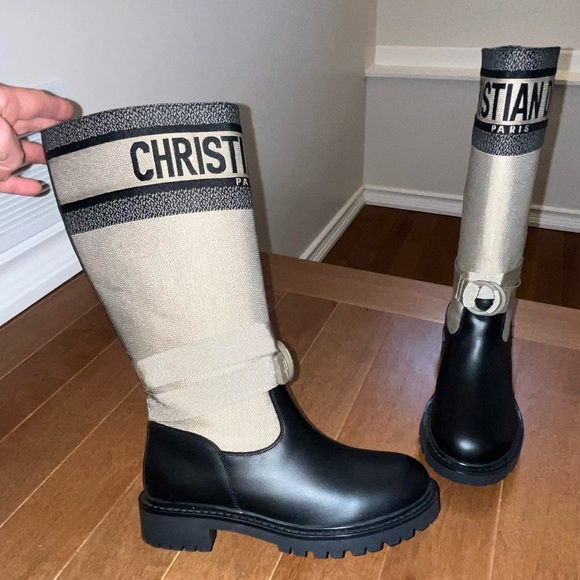 Dior Women's Black and Cream Winter Boots - Picture 5 of 15